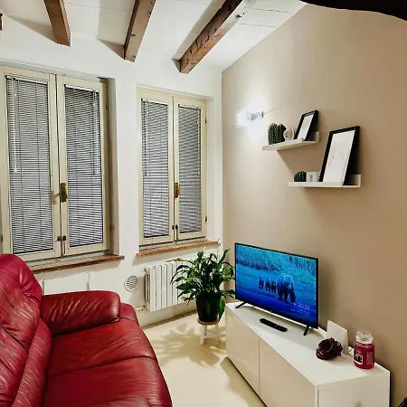 New Street House Apartman Parma