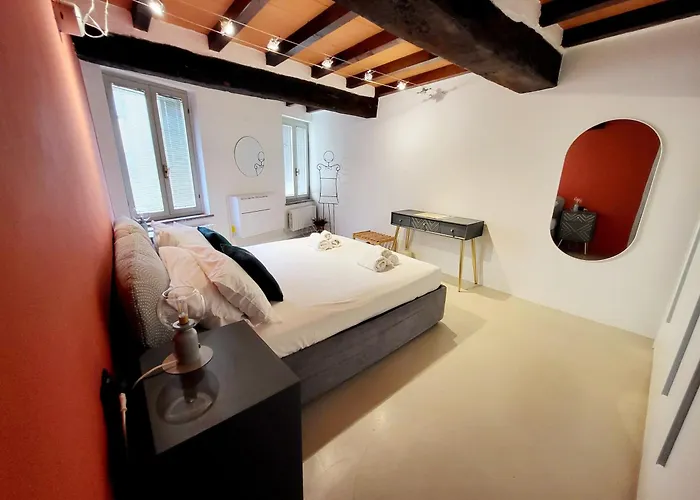 New Street House Parma